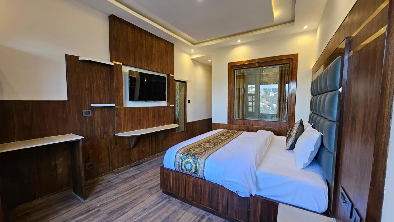 Mountain Zest- Simla Royale Near Mall Road Free Pickup From Railway Station Simla 외부 사진